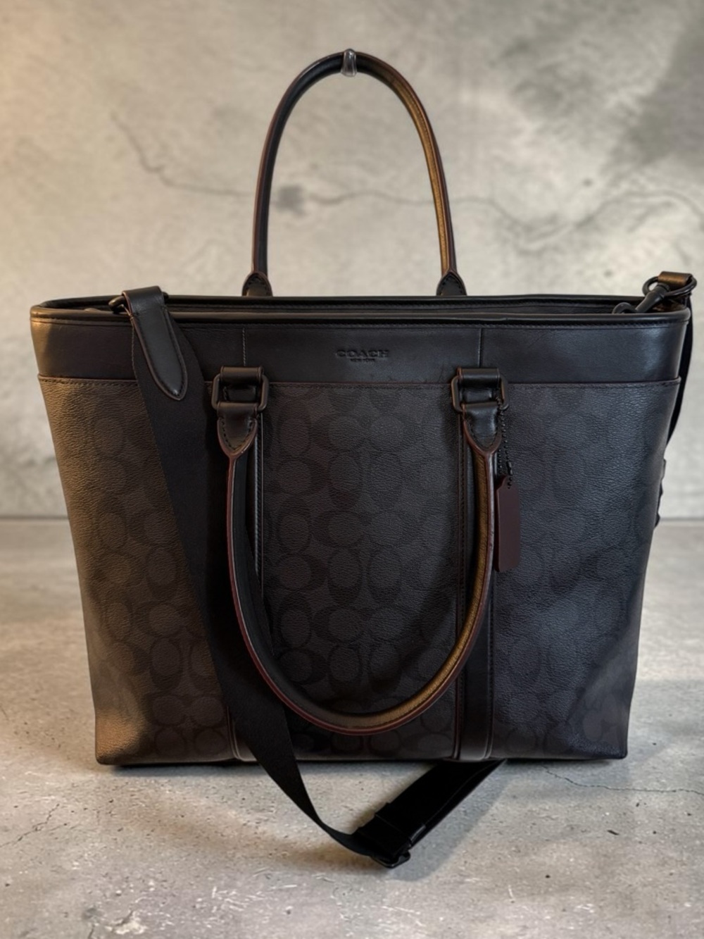 Coach Perry Business Tote F23211 Black Charcoal Signature Oxblood Unisex - Picture 3 of 10